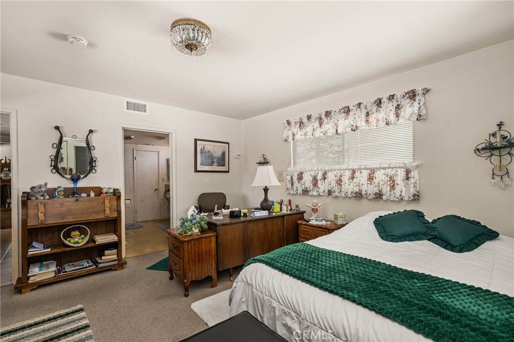 500 N Meadowbrook Place