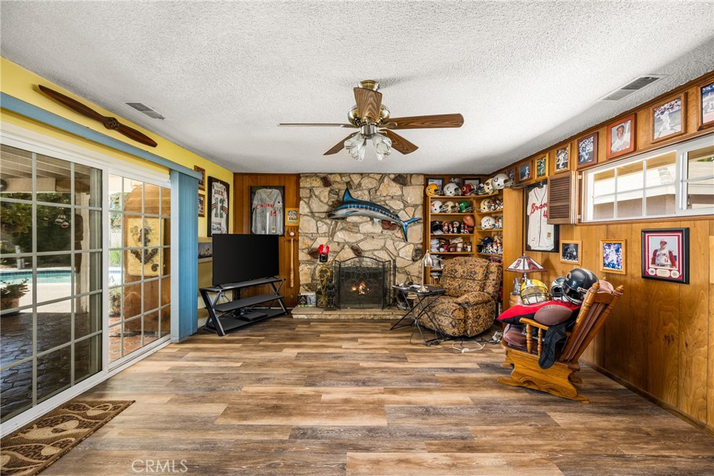 609 N Dwyer Drive