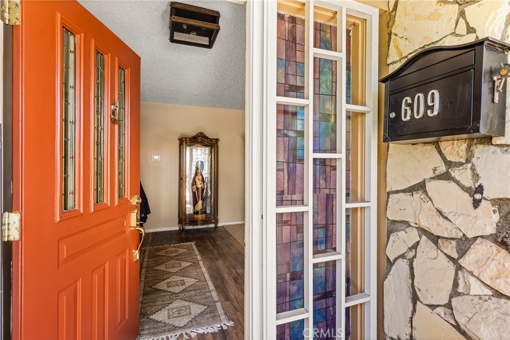 609 N Dwyer Drive