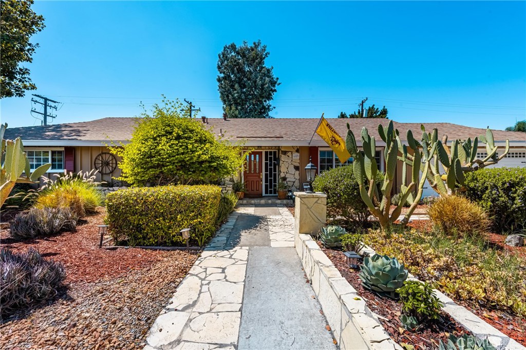 609 N Dwyer Drive