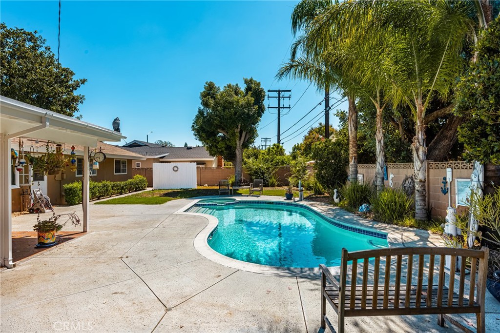 609 N Dwyer Drive