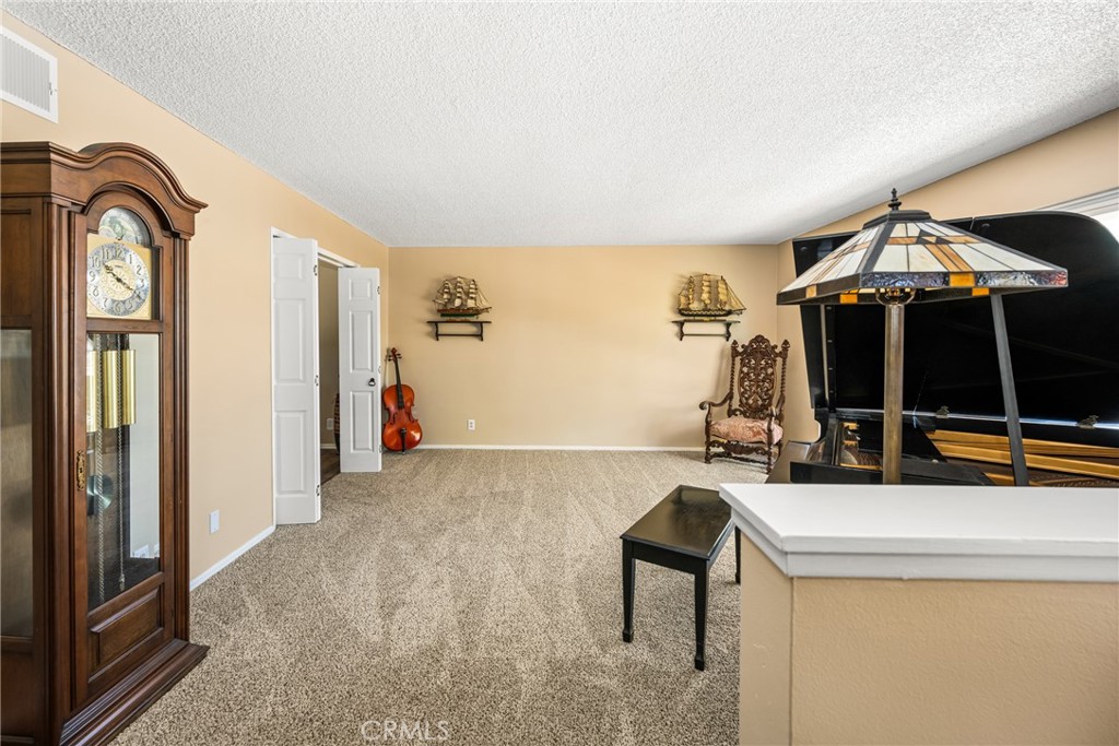 609 N Dwyer Drive