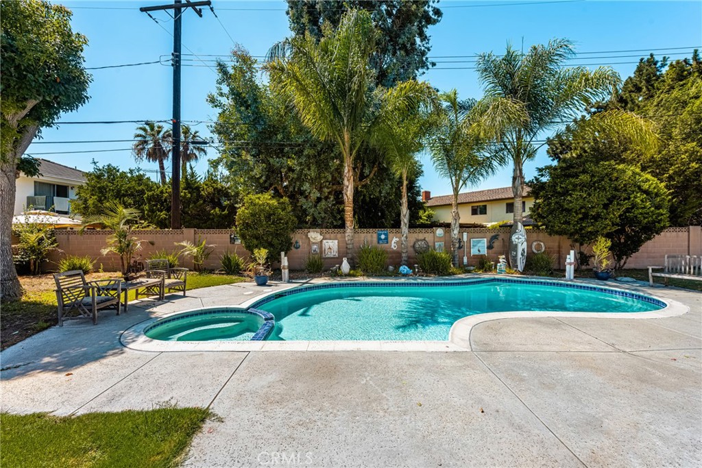 609 N Dwyer Drive