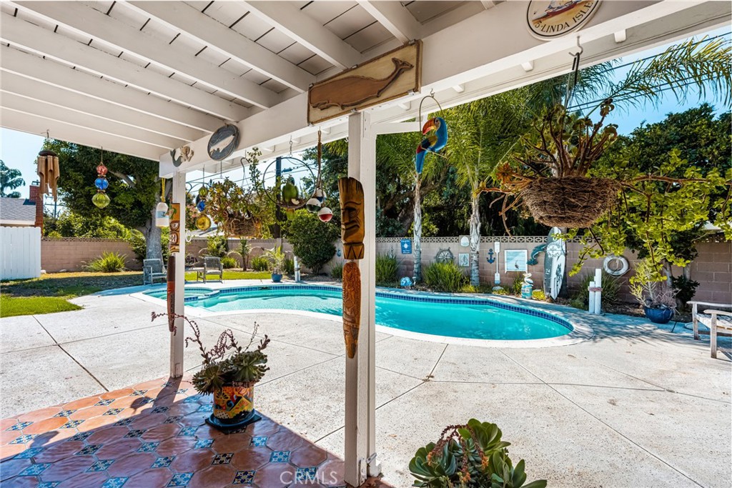 609 N Dwyer Drive