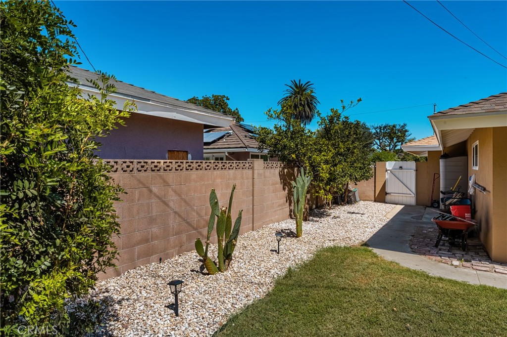 609 N Dwyer Drive