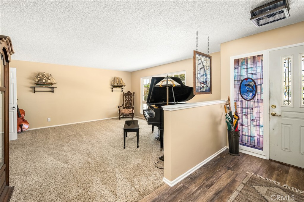609 N Dwyer Drive