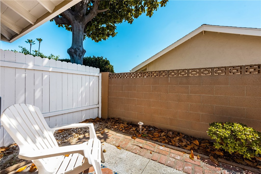 609 N Dwyer Drive