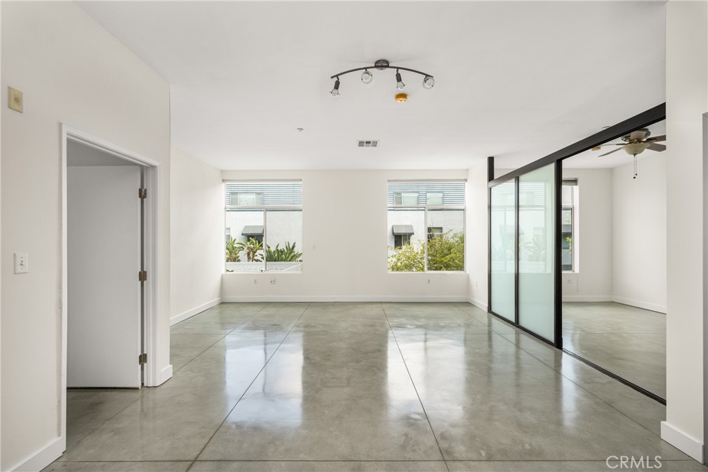 435 W Center Street Promenade 331