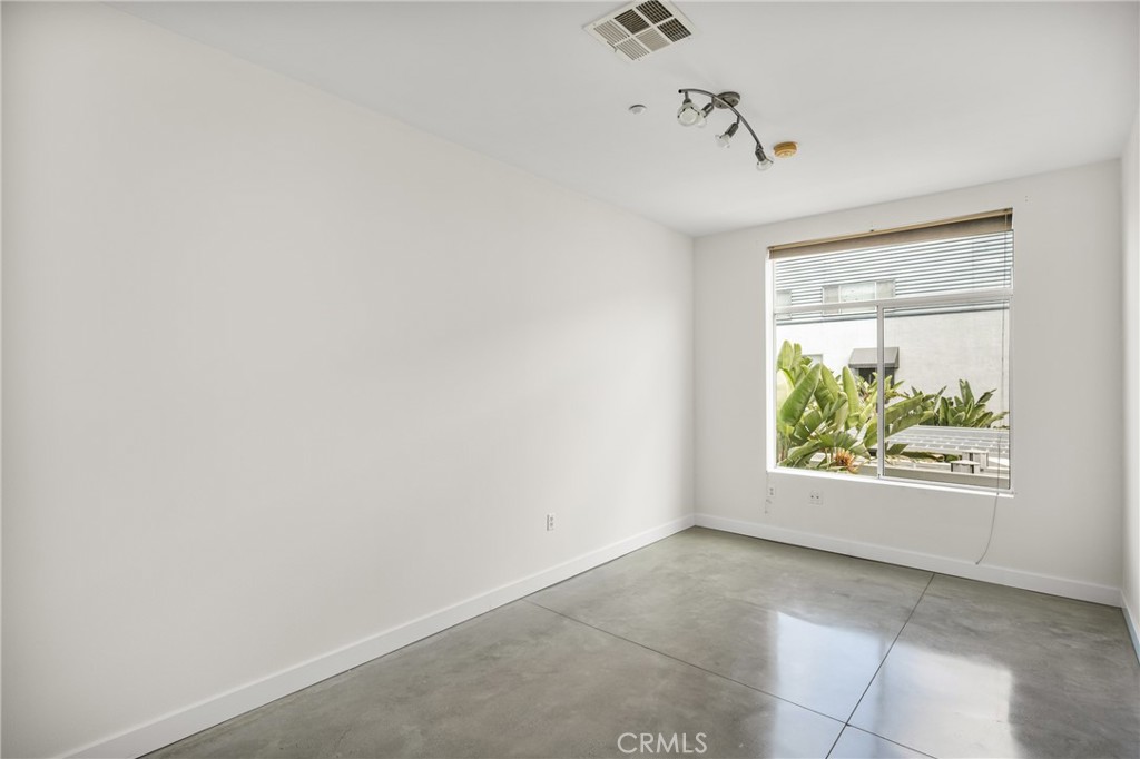 435 W Center Street Promenade 331