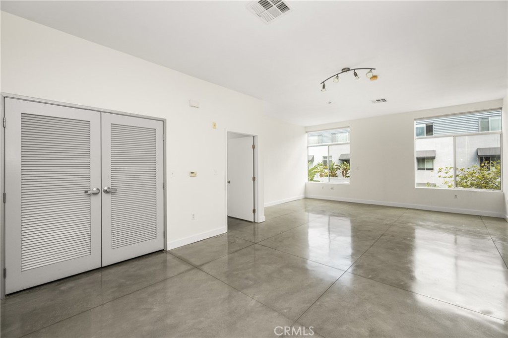 435 W Center Street Promenade 331