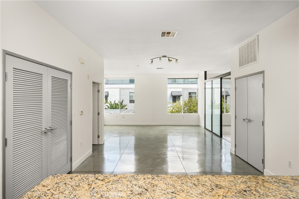 435 W Center Street Promenade 331