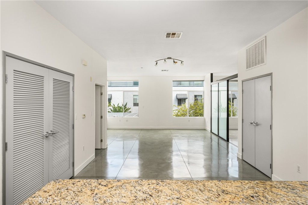 435 W Center Street Promenade 331