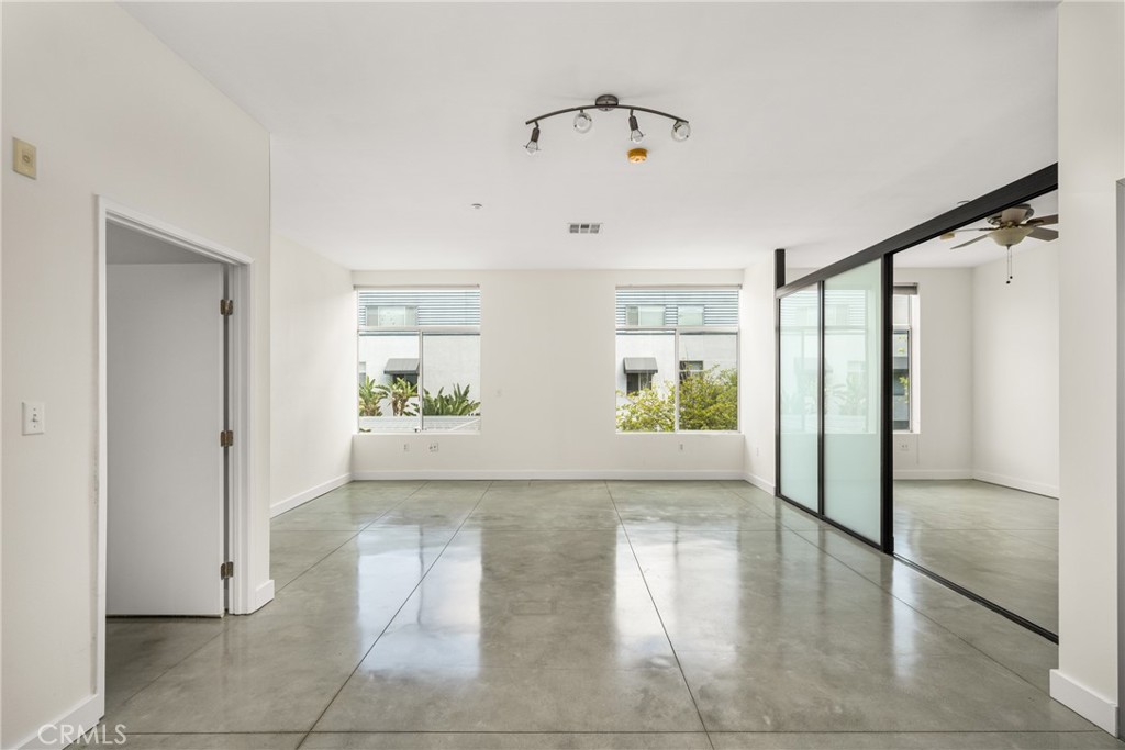 435 W Center Street Promenade 331