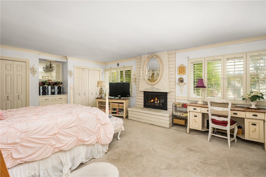 6837 Amelia Way