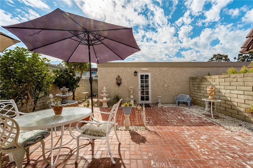 6837 Amelia Way