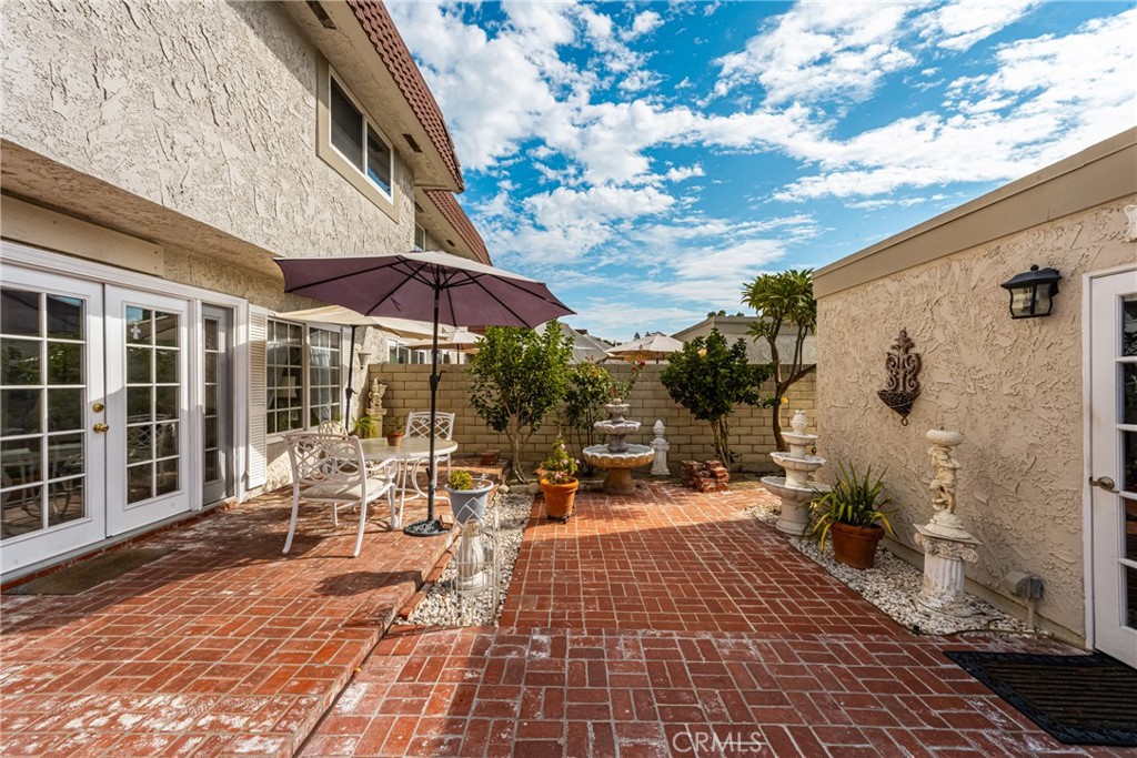 6837 Amelia Way