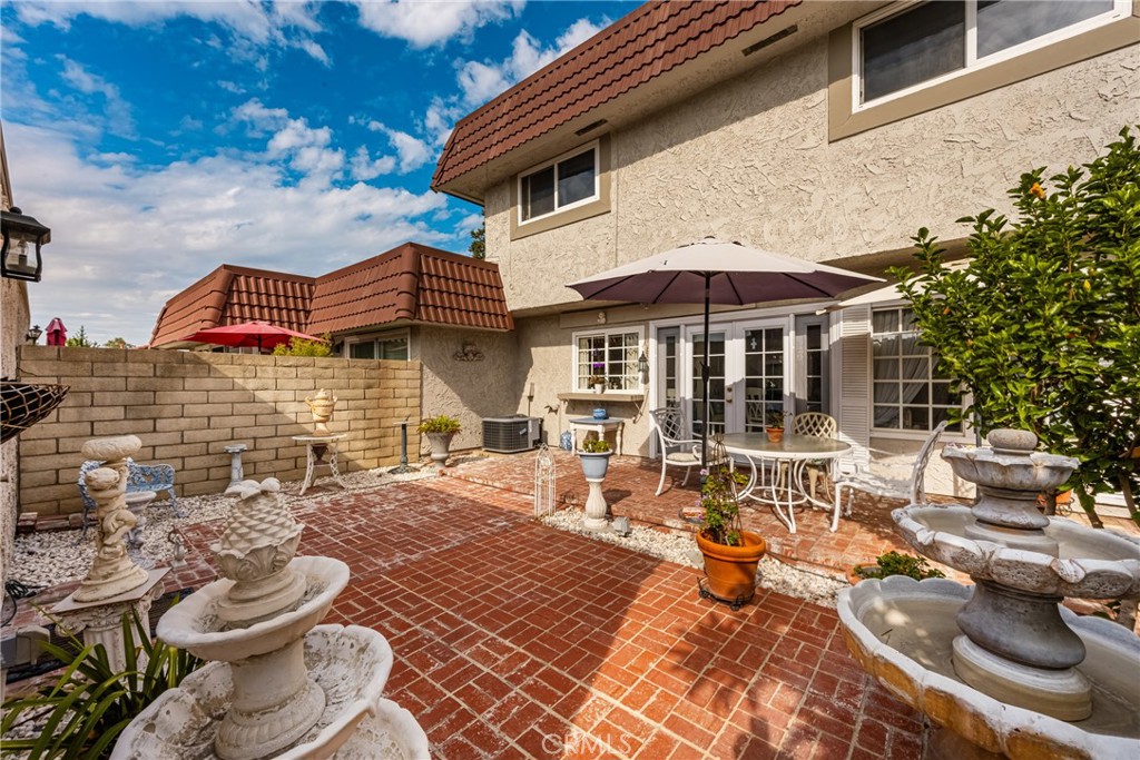 6837 Amelia Way