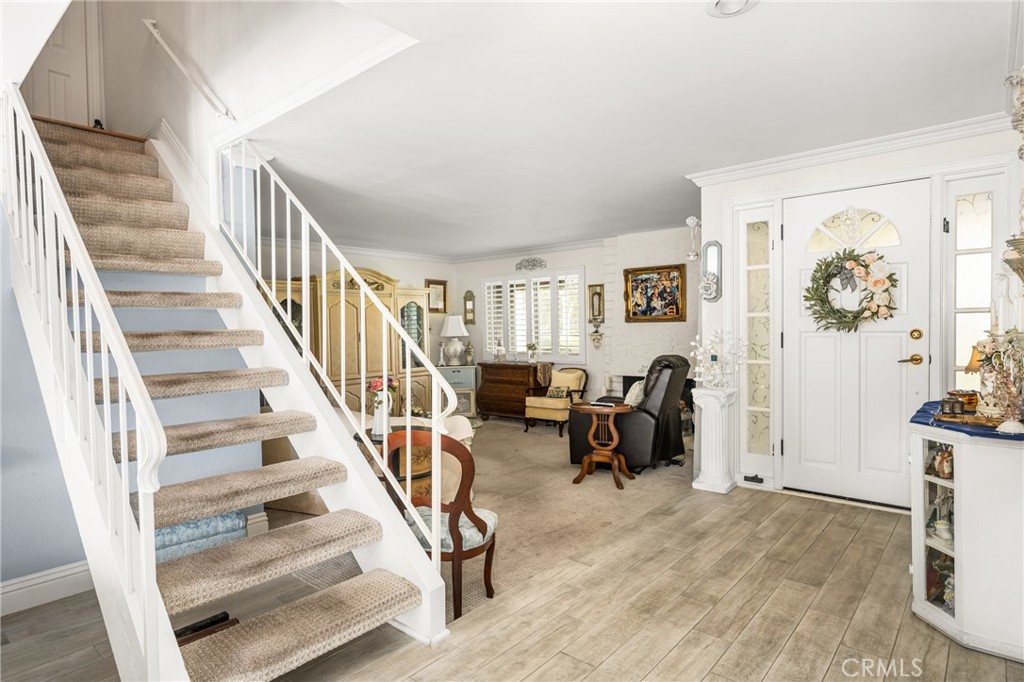 6837 Amelia Way