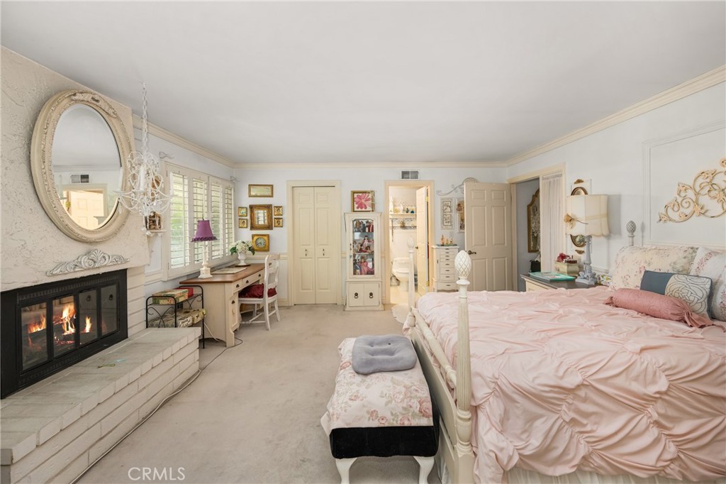 6837 Amelia Way