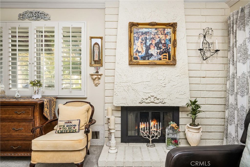 6837 Amelia Way