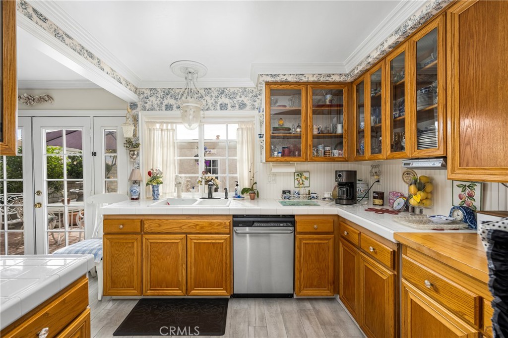 6837 Amelia Way