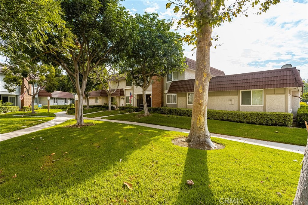 6837 Amelia Way