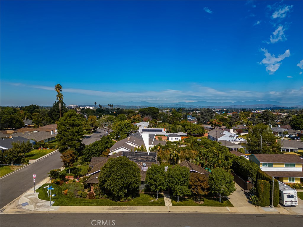 700 N Westwood Place