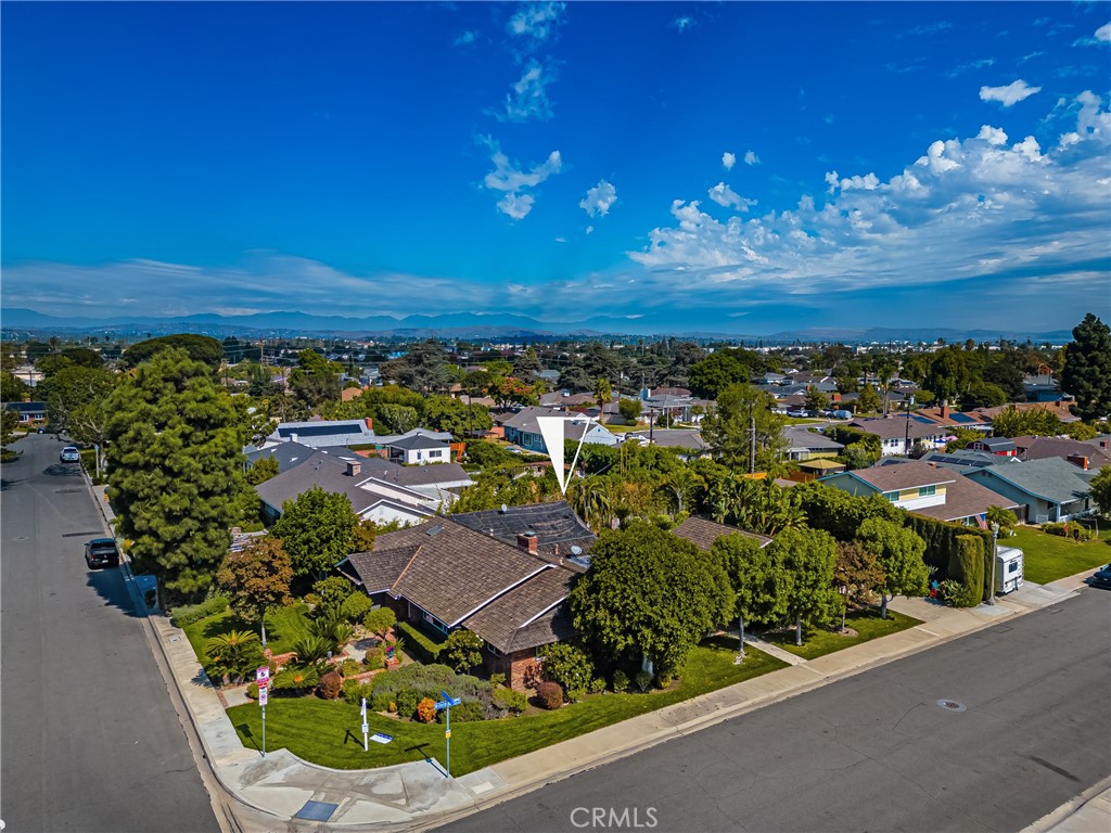 700 N Westwood Place