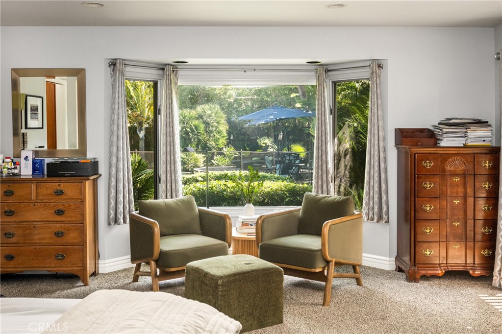 700 N Westwood Place