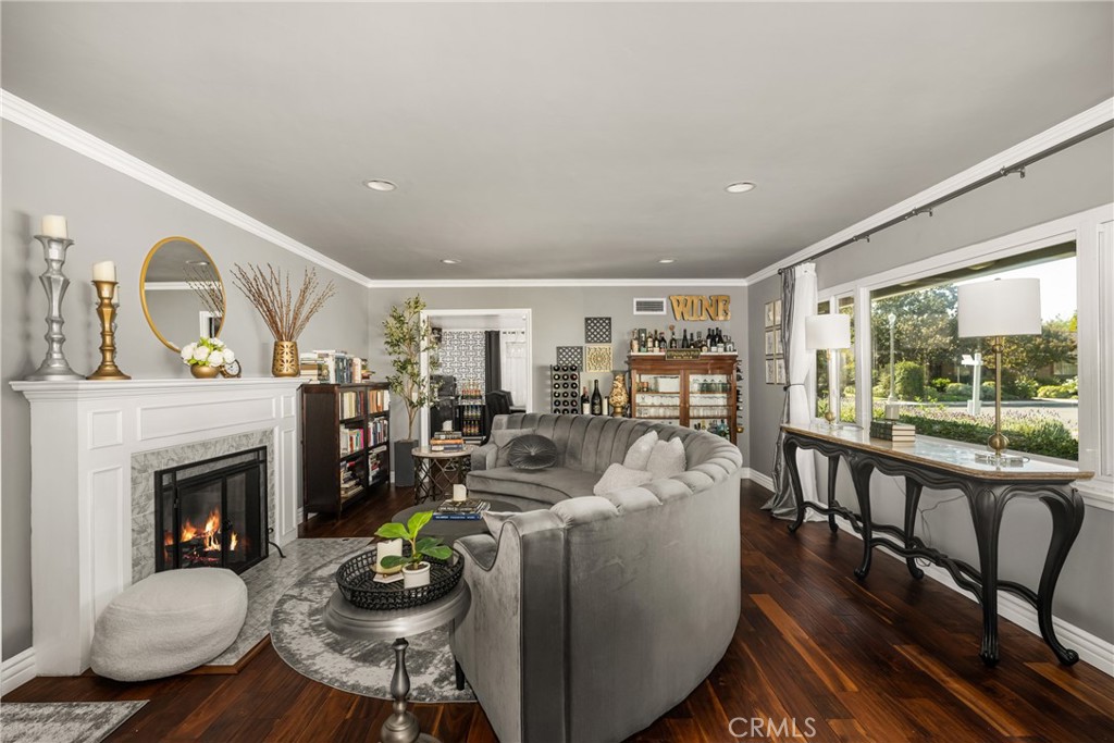 700 N Westwood Place