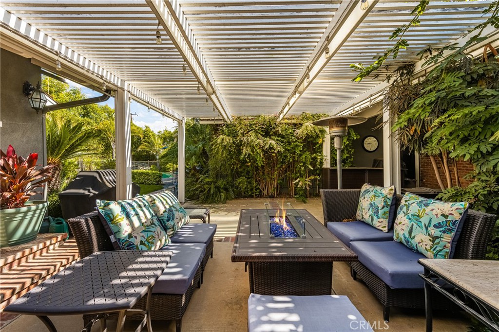 700 N Westwood Place