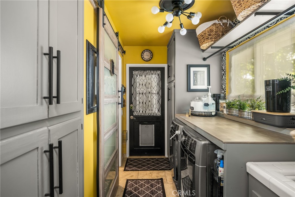 700 N Westwood Place