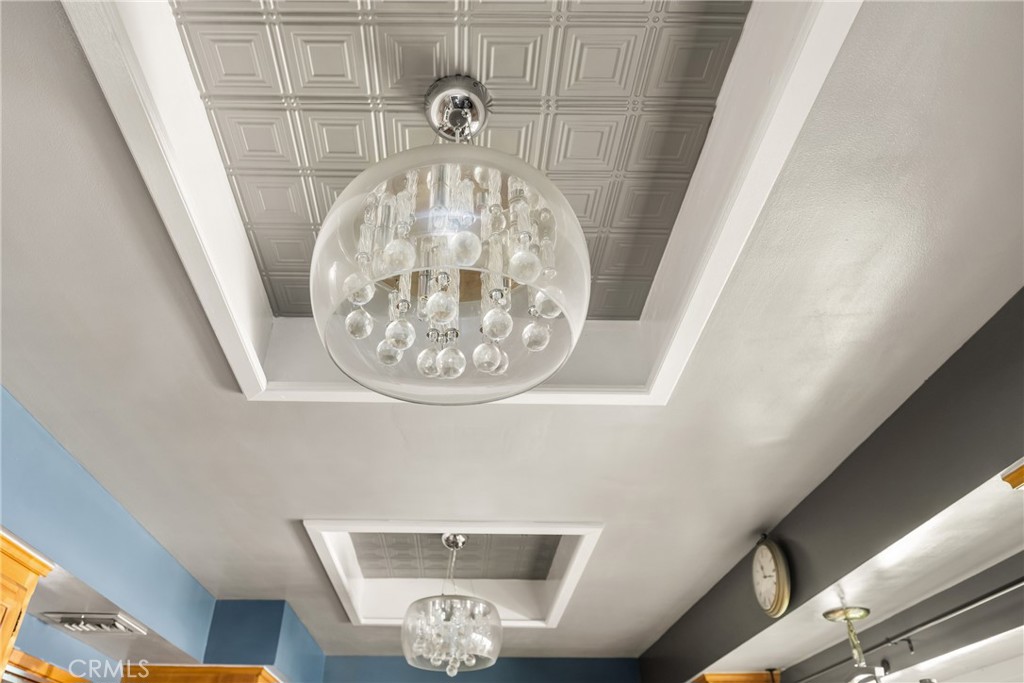 700 N Westwood Place