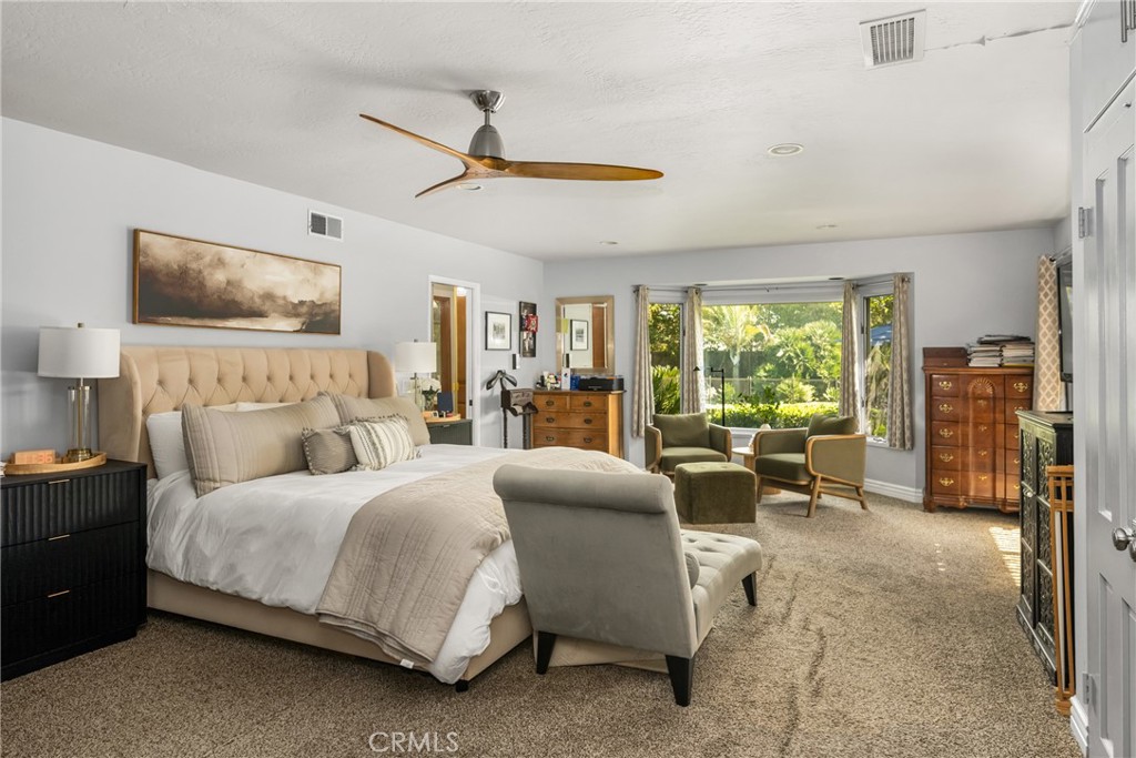 700 N Westwood Place