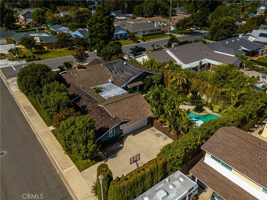 700 N Westwood Place