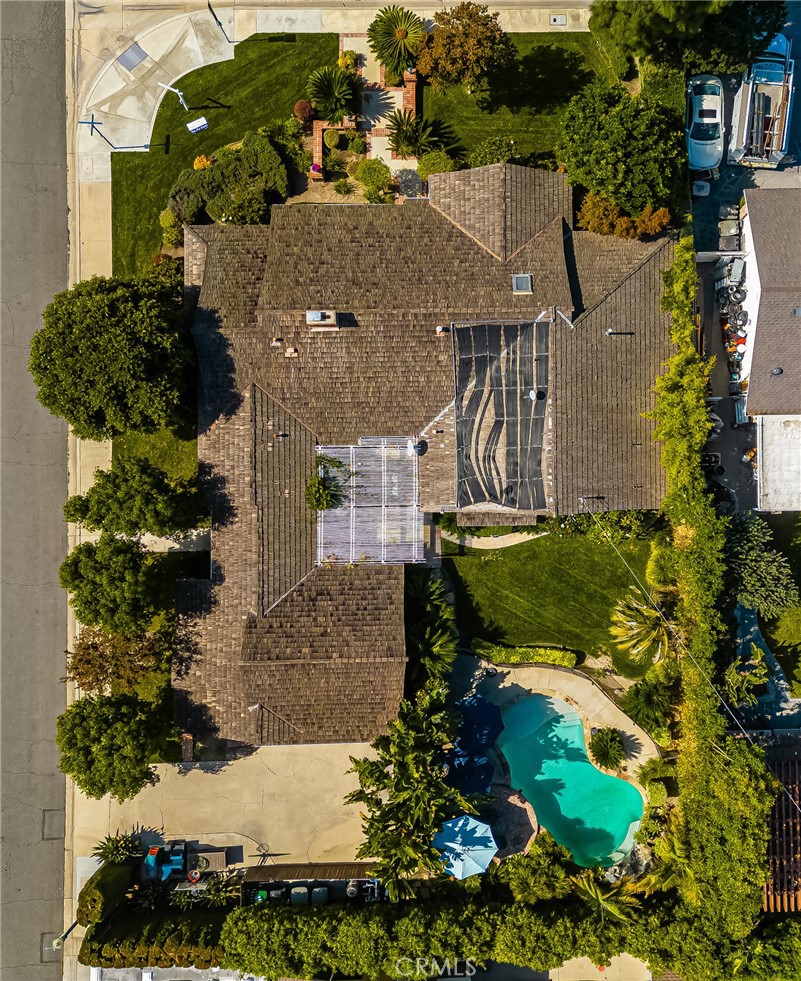 700 N Westwood Place