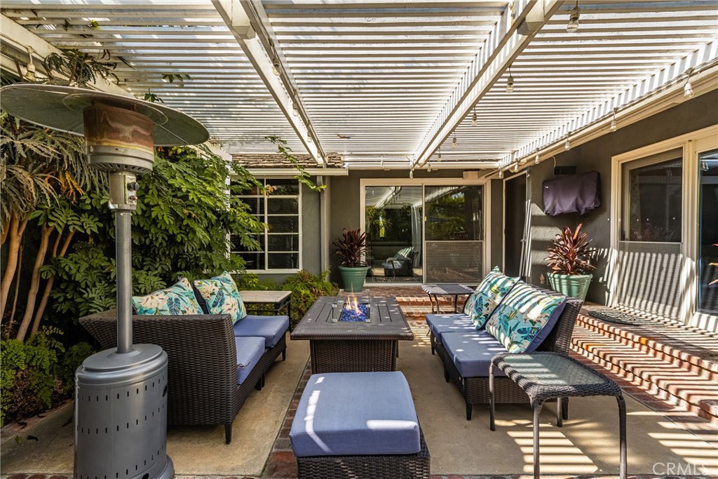 700 N Westwood Place