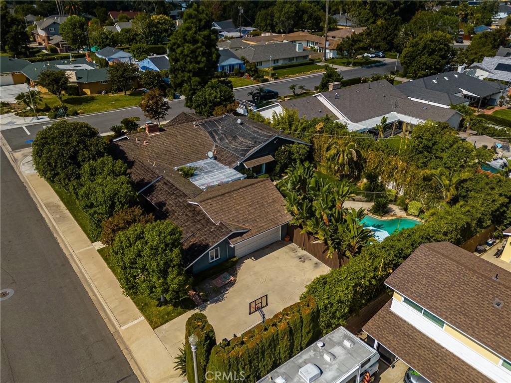 700 N Westwood Place