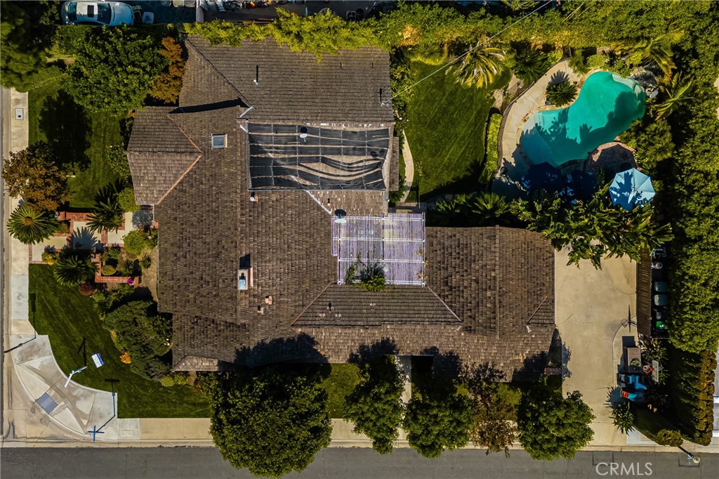 700 N Westwood Place