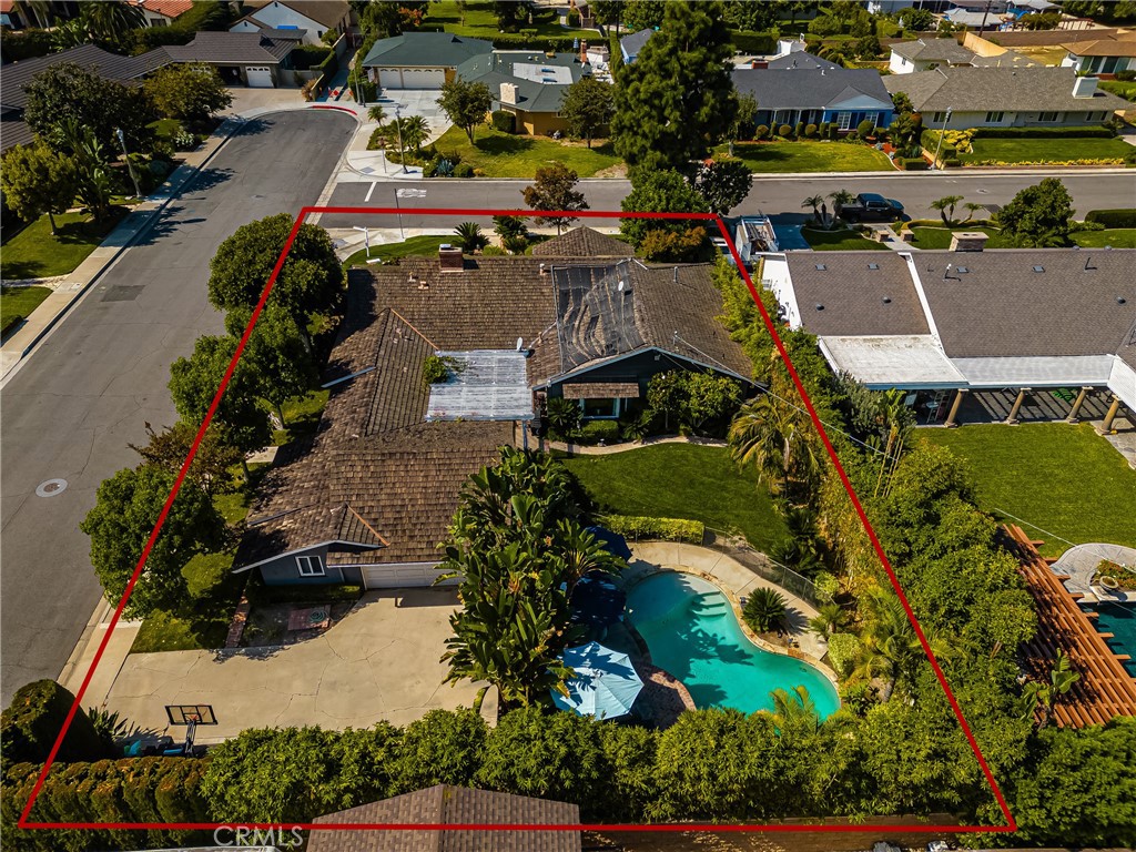 700 N Westwood Place