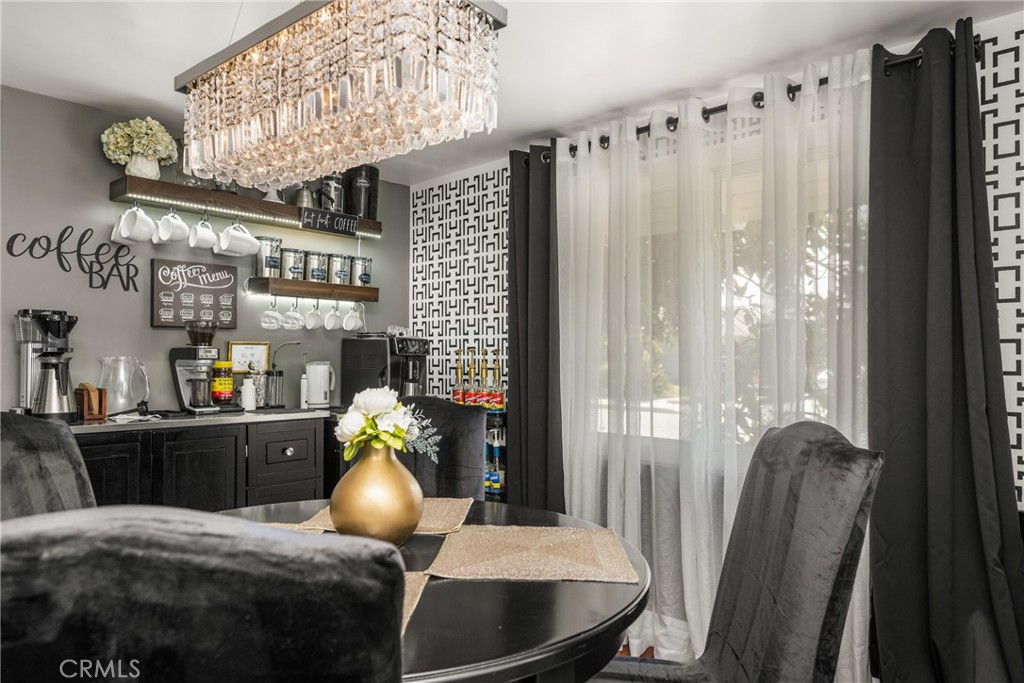 700 N Westwood Place