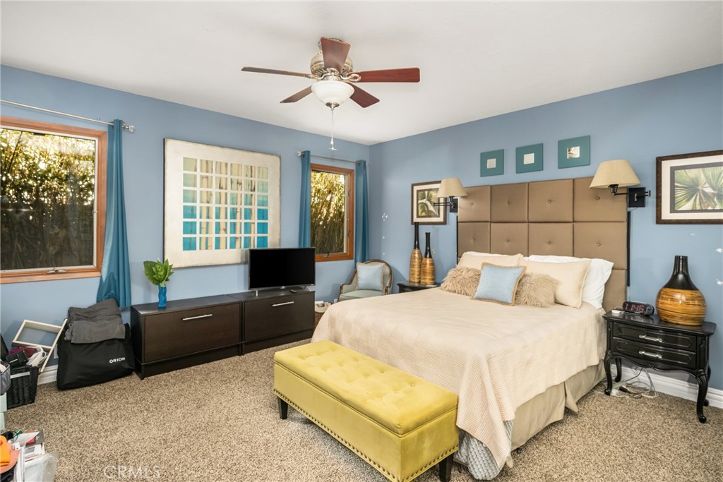 700 N Westwood Place