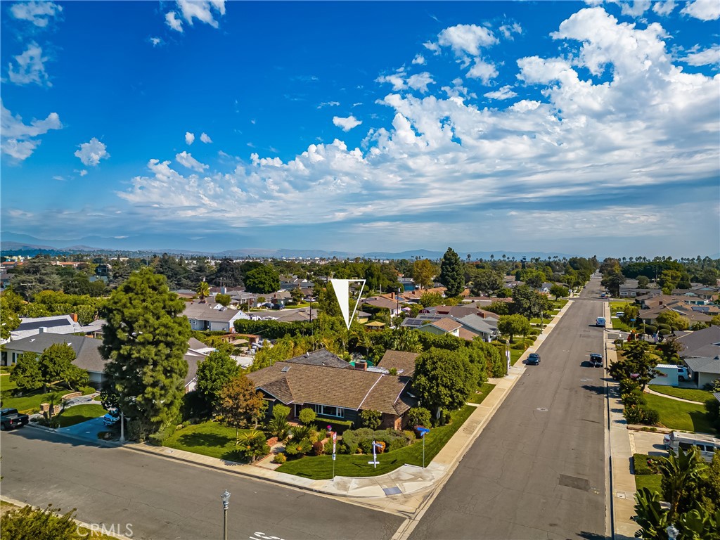 700 N Westwood Place