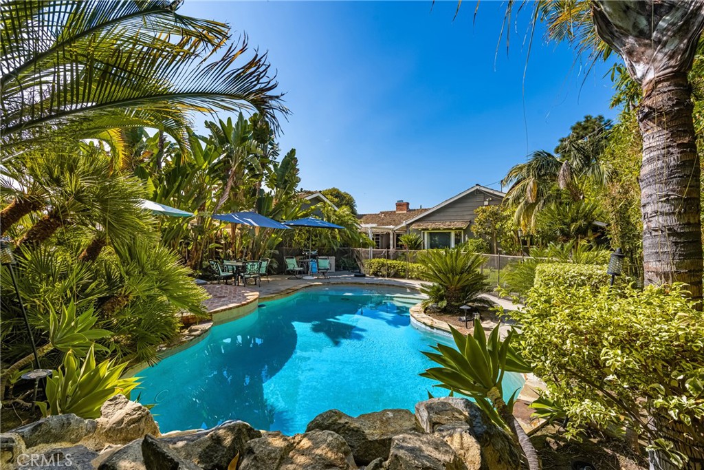 700 N Westwood Place