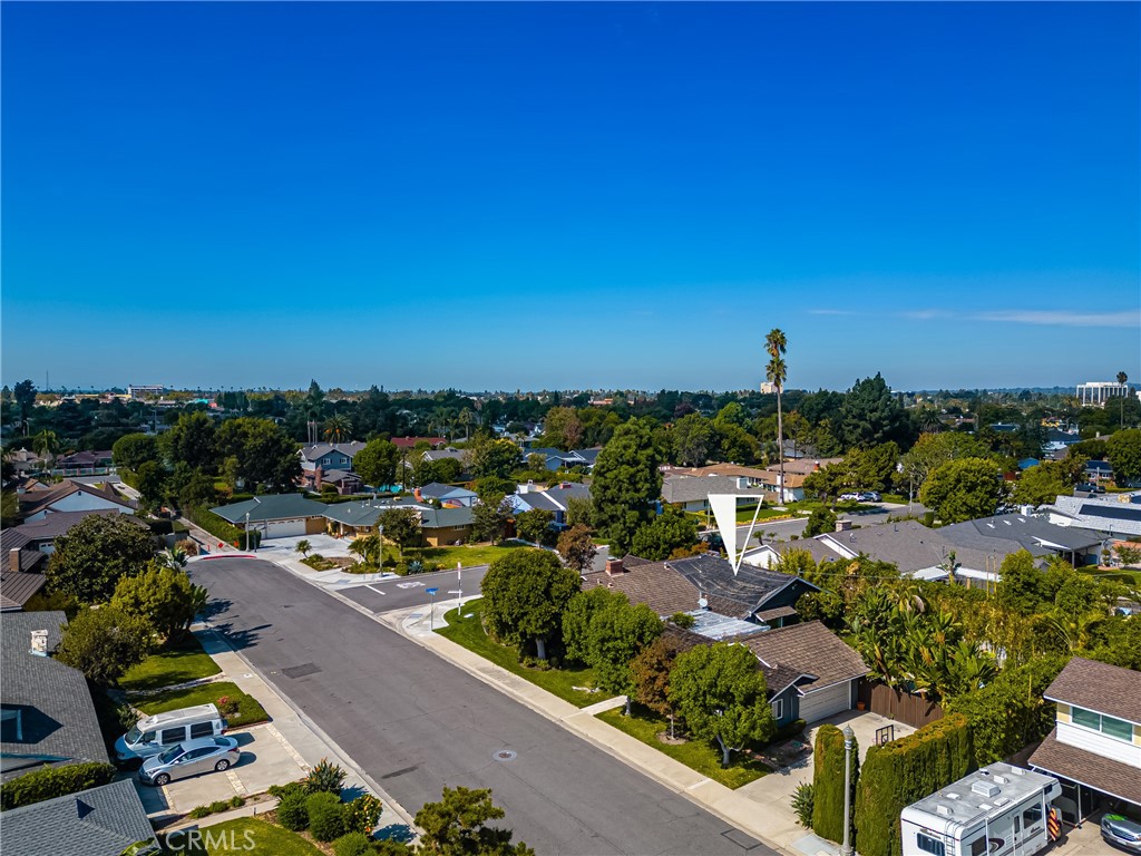 700 N Westwood Place