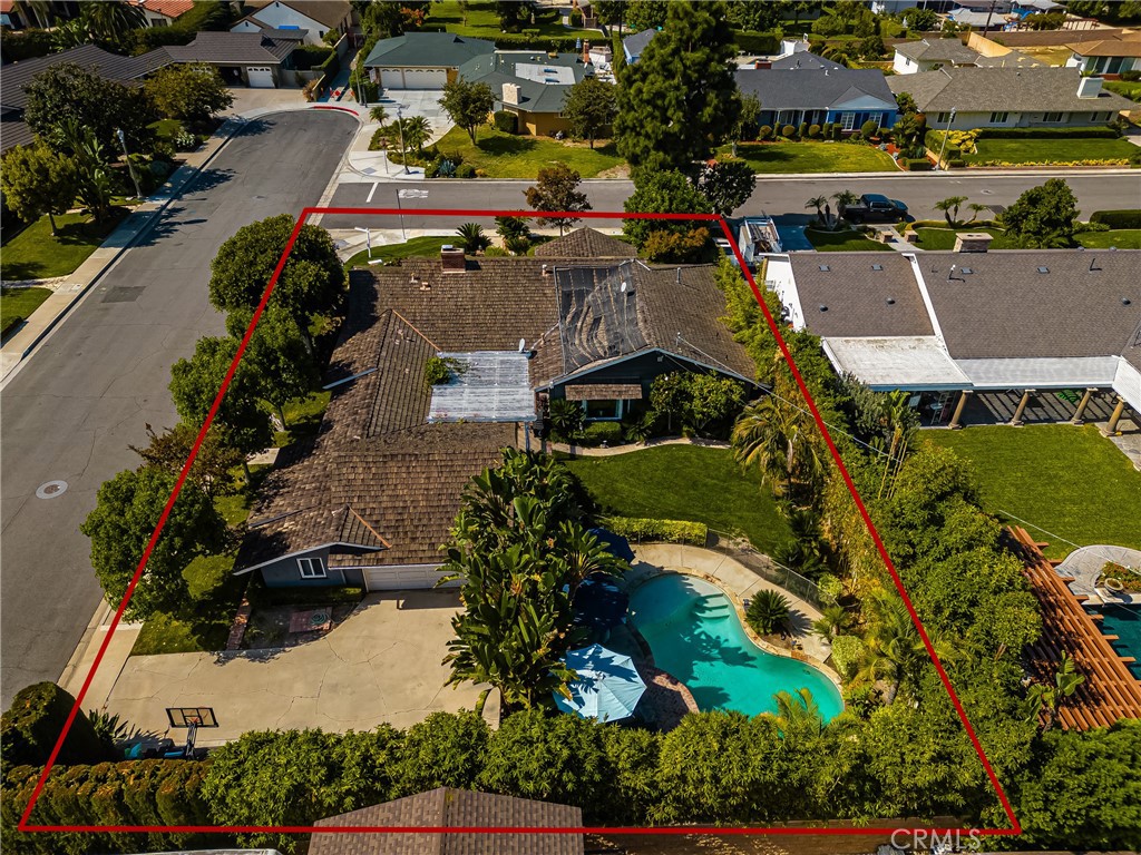 700 N Westwood Place