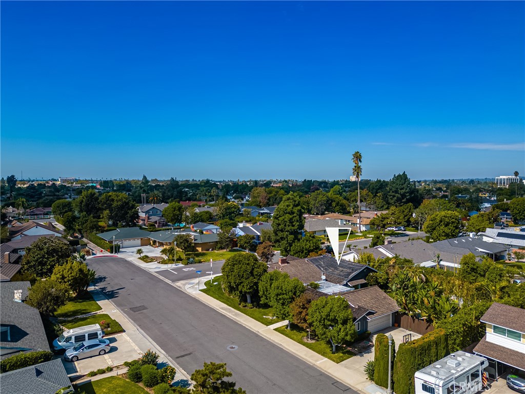 700 N Westwood Place