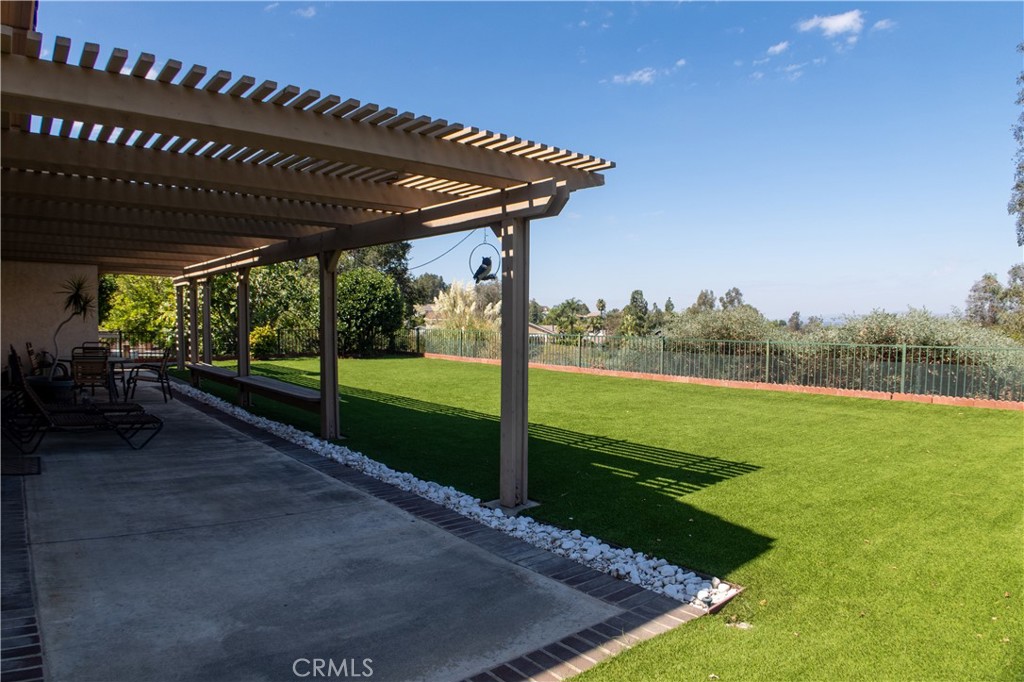 5451 E Willowick Circle