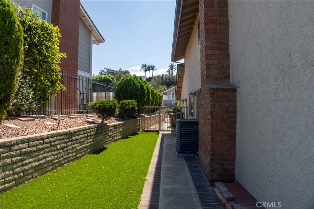 5451 E Willowick Circle