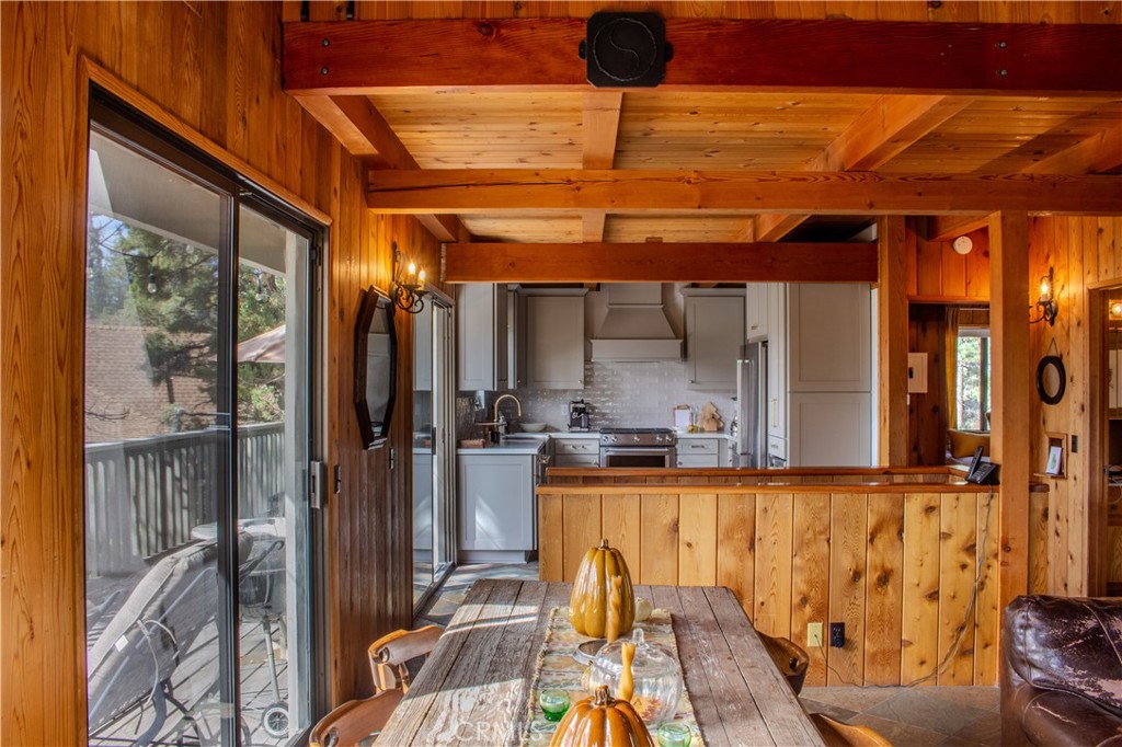 1007 White Mountain Drive